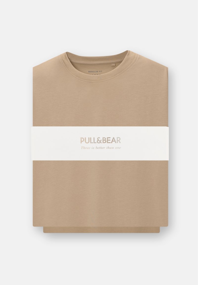 PULL&BEAR PULL&BEAR SET BERMUDA SHORTS AND T-SHIRT - Tracksuit bottoms - sand Blitzangebot
