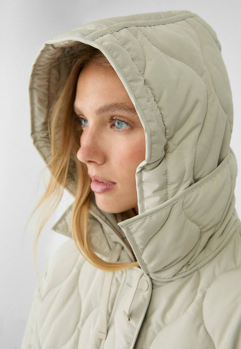 Stradivarius Stradivarius PUFFER - Winter jacket - white Neuheiten