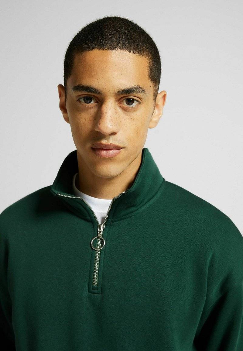 Bershka Bershka HIGH NECK - Sweatshirt - dark green VIP-Rabatte
