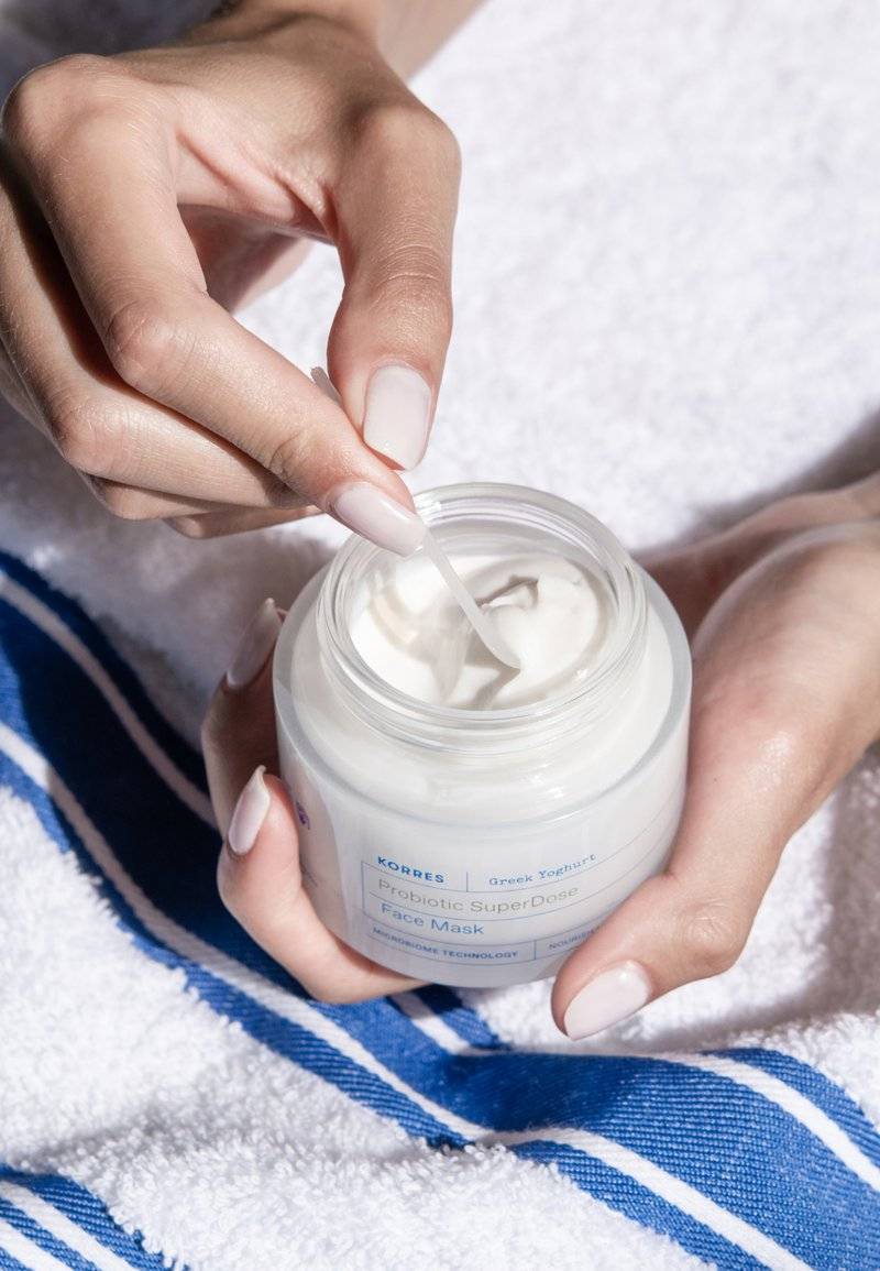 KORRES KORRES YOGHURT HYDRA-BIOME FACE MASK - Face mask Bis zu 55% Rabatt