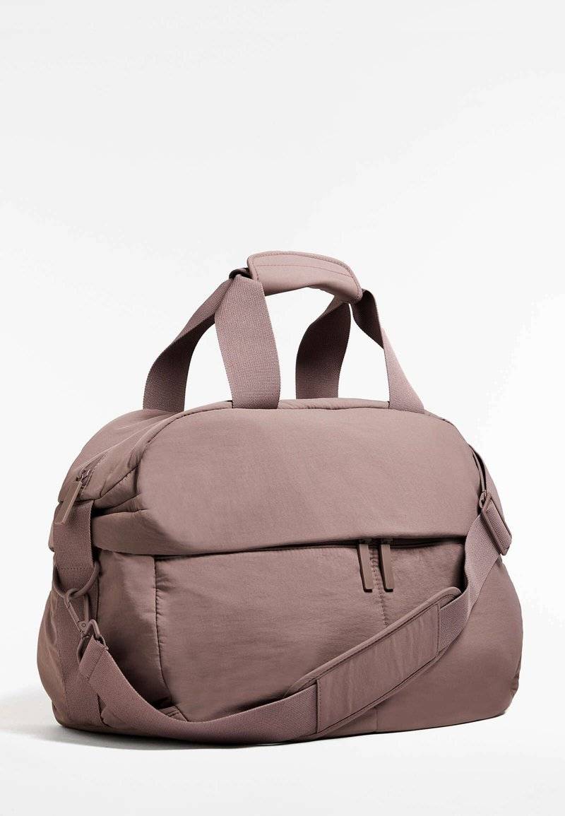 OYSHO OYSHO WITH FLAP POCKET - Sports bag - pink Saisonschlussverkauf
