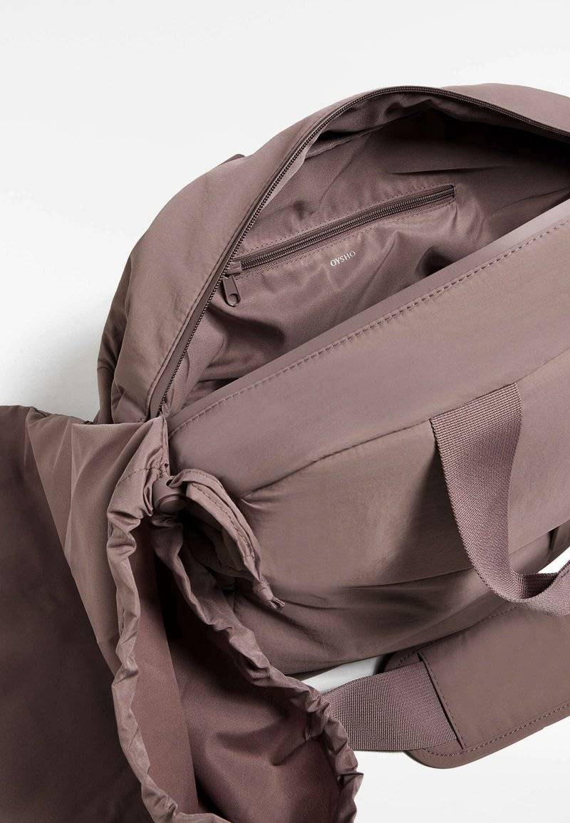 OYSHO OYSHO WITH FLAP POCKET - Sports bag - pink Saisonschlussverkauf