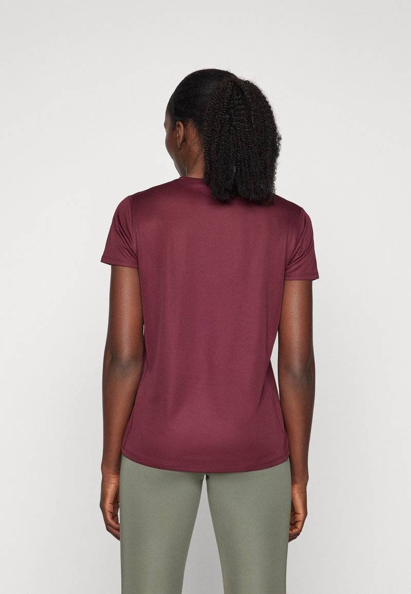ASICS ASICS CORE TOP - Sports T-shirt - deep mars Muttertagsangebot