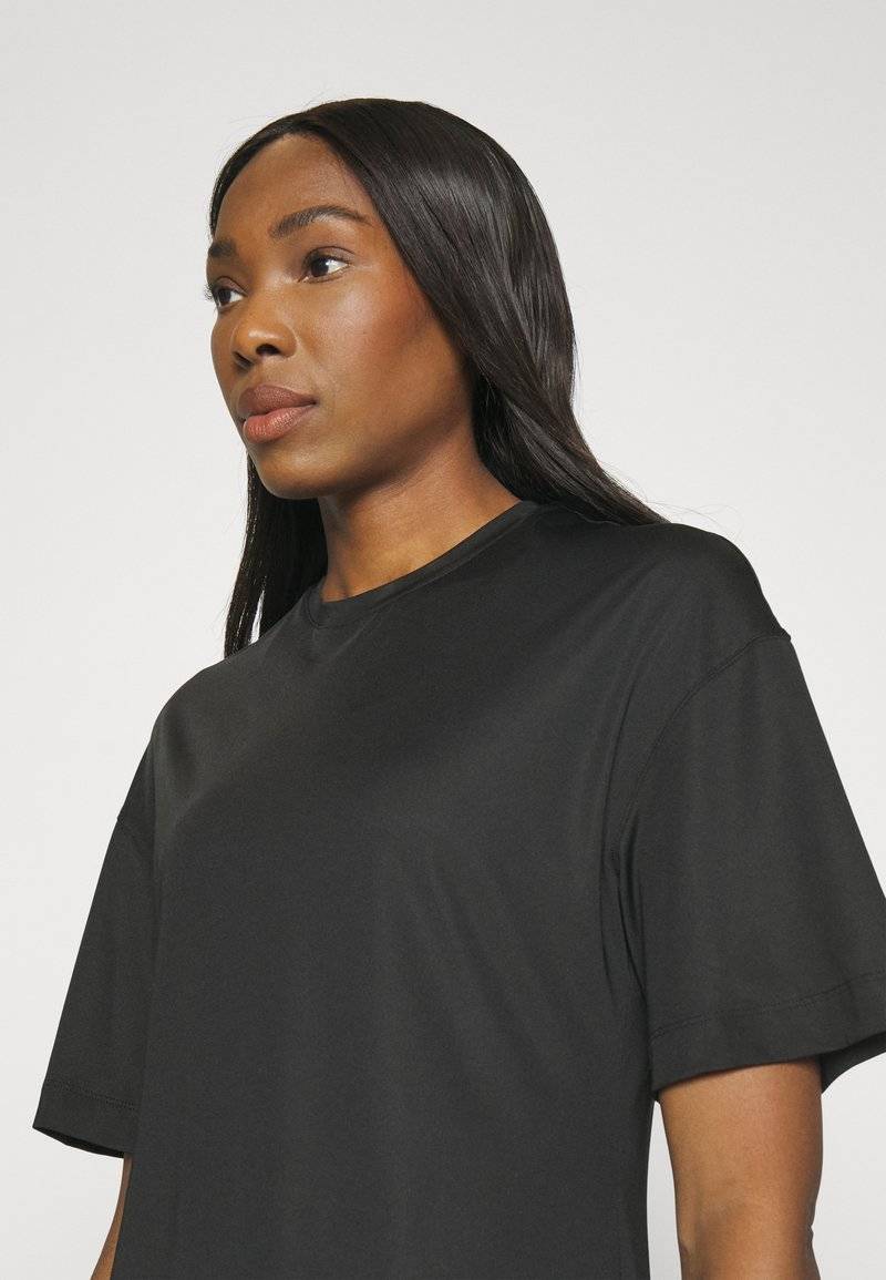 Puma Puma ACTIVEWEAR TEE - Sports T-shirt - black Saisonale Angebote