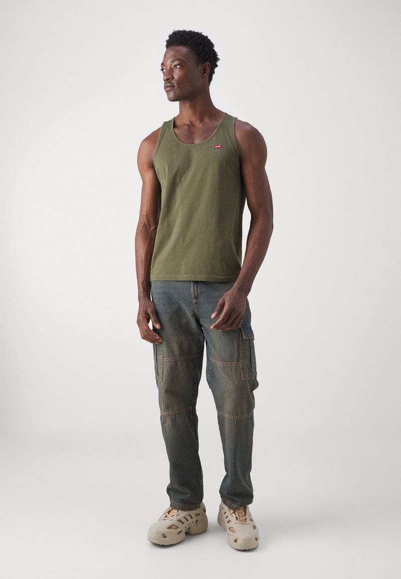 Levi's® Levi's® LSEHOUSEMARK TANK - Top - olive night Wochenangebot