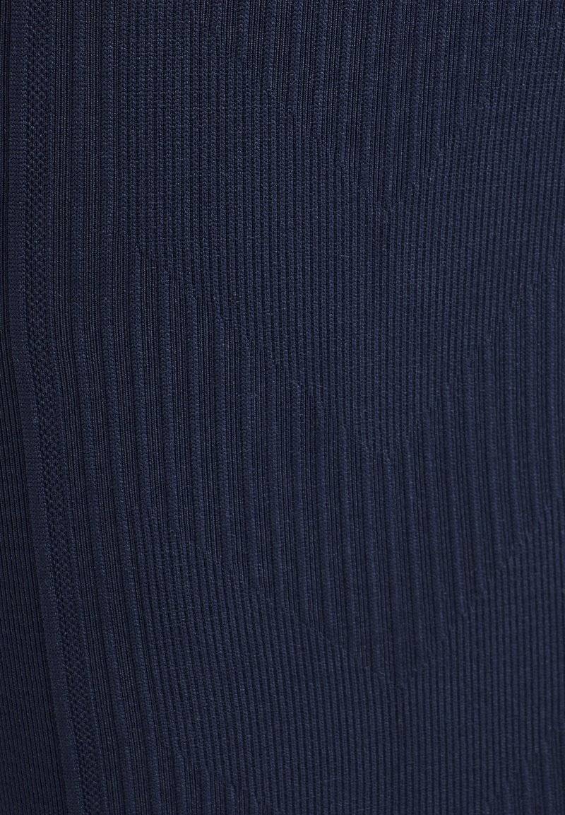 Hummel Hummel SEAMLESS - Shorts - black iris Riesige Rabatte