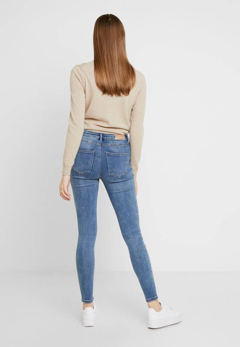 ONLY ONLY ONLMILA - Jeans Skinny Fit - medium blue denim 50% Rabatt mit kostenlosem Versand
