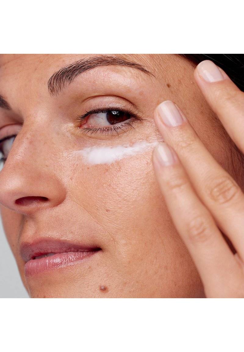 Clinique Clinique SMART CLINICAL REPAIR WRINKLE CORRECTING EYE CREAM - Eyecare Exklusive Angebote