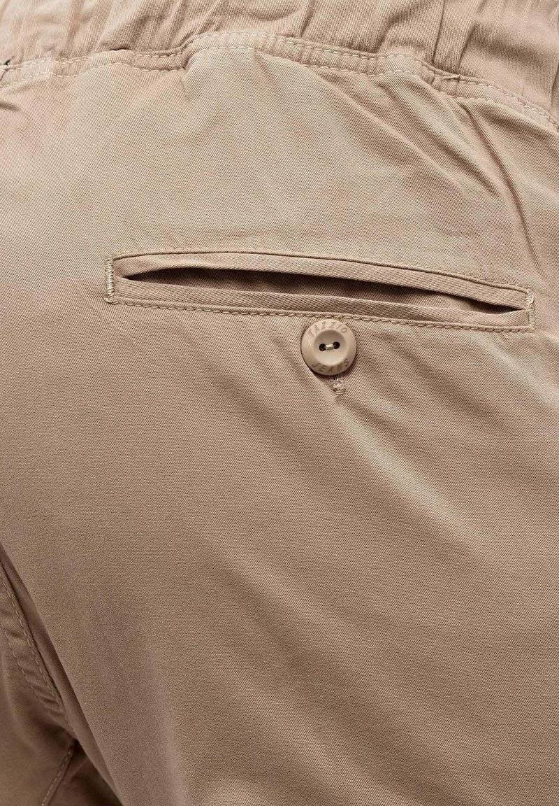 Tazzio Tazzio Cargo trousers - beige Zeitbegrenzte Promotion
