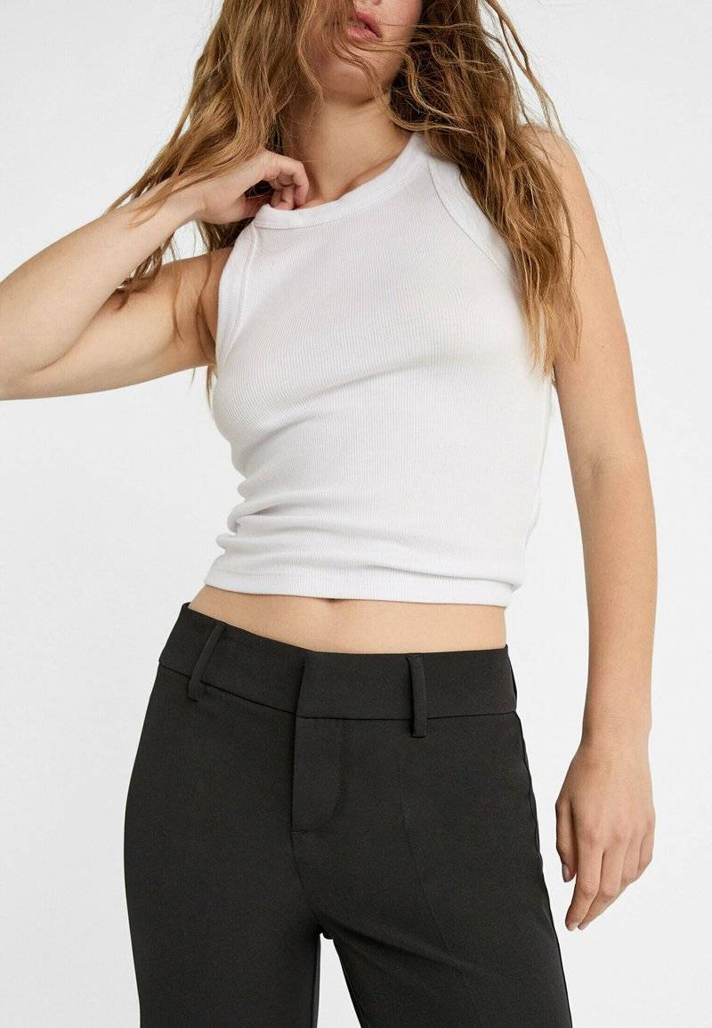 Stradivarius Stradivarius TAILORED FLARED - Trousers - black Sonderangebot der Fabrik
