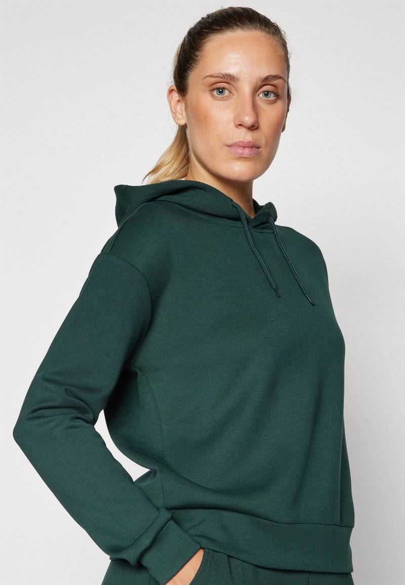 ONLY Play ONLY Play ONPLOUNGE HOOD - Hoodie - scarab Osterangebot